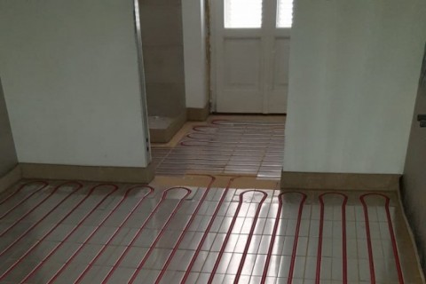 Soluzione per posa di piastrelle fino a 80x80 cm (2 / 7 Immagini)