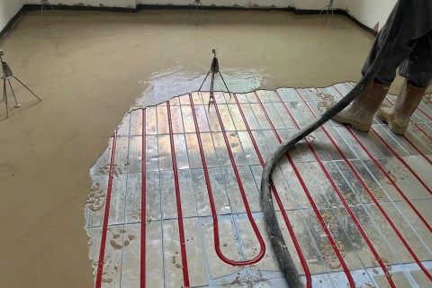 Soluzione non a secco per qualsiasi tipo di rivestimento (3 / 5 Immagini)