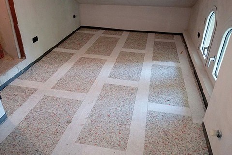 Soluzione per posa di piastrelle fino a 80x80 cm (3 / 9 Immagini)
