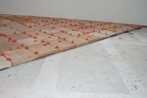 Soluzione per posa di piastrelle fino a 80x80 cm (5 / 9 Immagini)